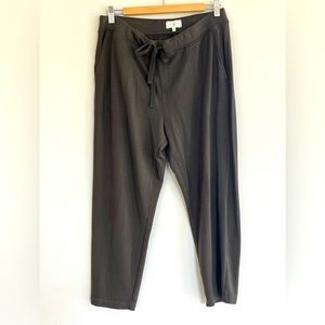 Lou & Grey Super Soft Sweatpant- L